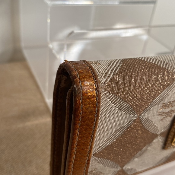 AUTHENTIC MCM TRI-FOLD WALLET - Picture 9 of 10